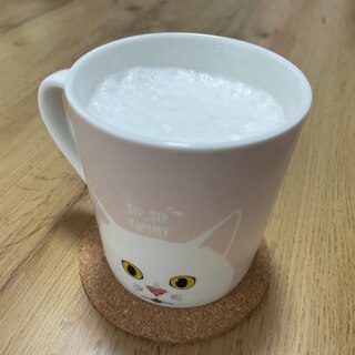 杏仁風味のミルクドリンク